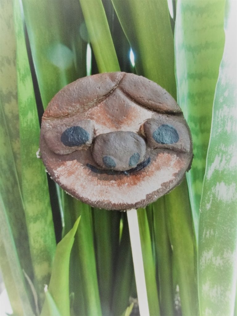 Salzteig Faultier Pflanzenstecker